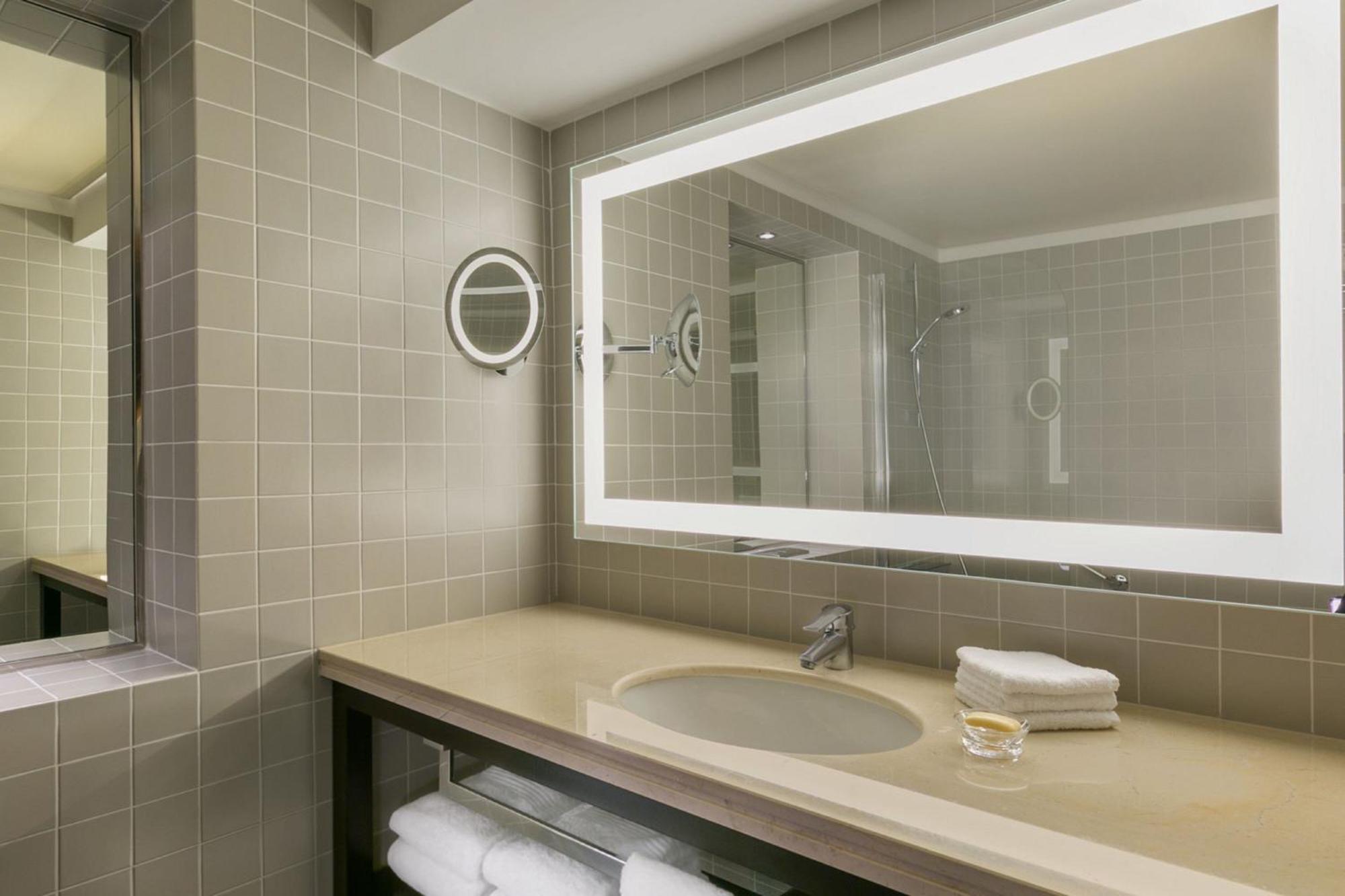 Sheraton 5* Bucarest